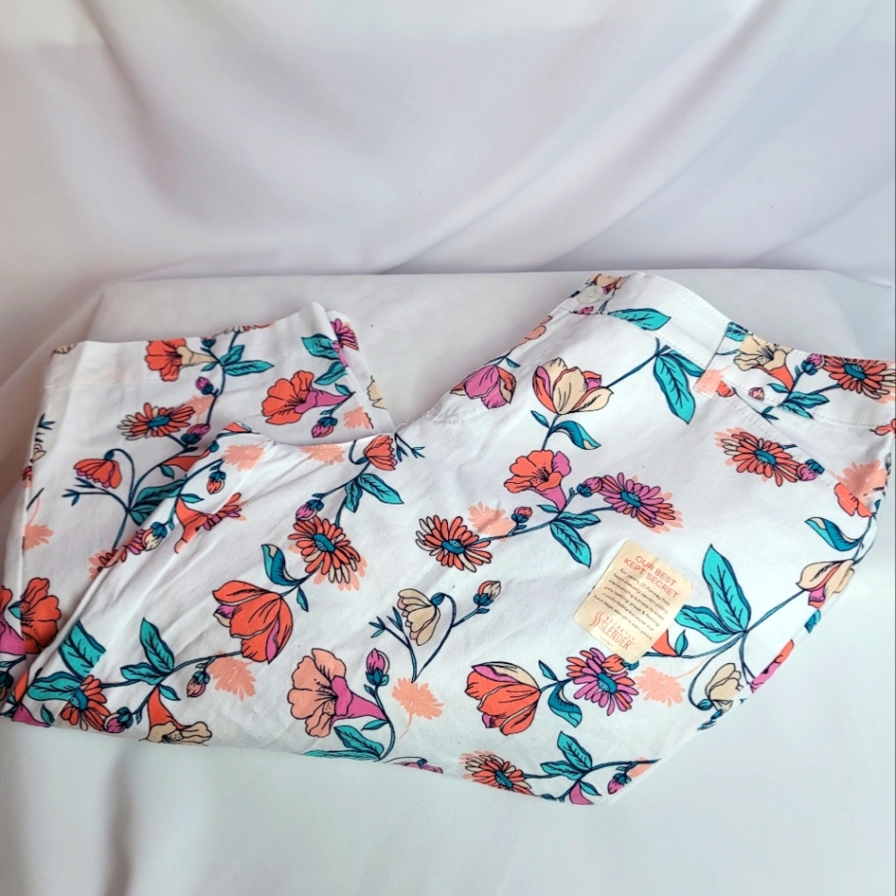 Floral Capris